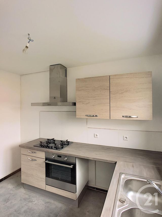 Appartement F5 à louer - 5 pièces - 80.73 m2 - CHATEAU SALINS - 57 - LORRAINE - Century 21 Les Portes D'Or