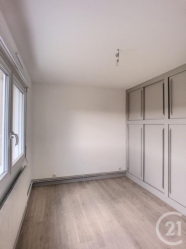 Appartement F5 à louer - 5 pièces - 80.73 m2 - CHATEAU SALINS - 57 - LORRAINE - Century 21 Les Portes D'Or