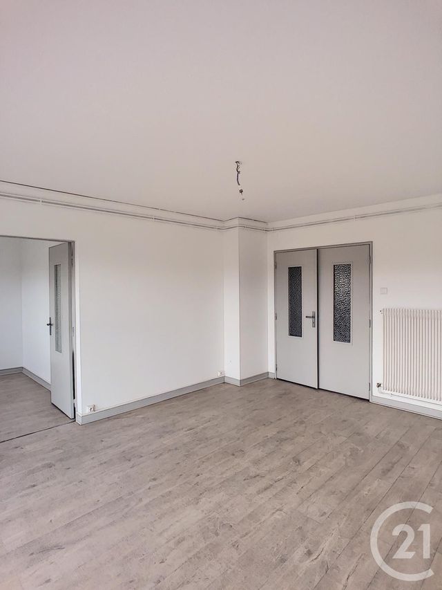 Appartement F5 à louer - 5 pièces - 80.73 m2 - CHATEAU SALINS - 57 - LORRAINE - Century 21 Les Portes D'Or