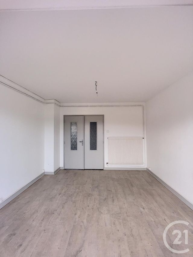 Appartement F5 à louer - 5 pièces - 80.73 m2 - CHATEAU SALINS - 57 - LORRAINE - Century 21 Les Portes D'Or