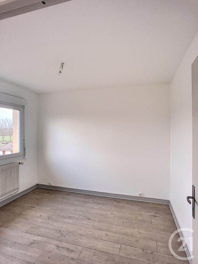 Appartement F5 à louer - 5 pièces - 80.73 m2 - CHATEAU SALINS - 57 - LORRAINE - Century 21 Les Portes D'Or