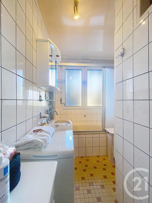 Appartement F5 à vendre - 4 pièces - 84.41 m2 - NANCY - 54 - LORRAINE - Century 21 Les Portes D'Or