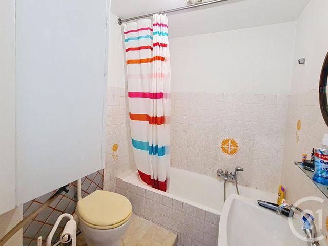 Appartement F1 bis à vendre - 2 pièces - 26.1 m2 - VANDOEUVRE LES NANCY - 54 - LORRAINE - Century 21 Les Portes D'Or