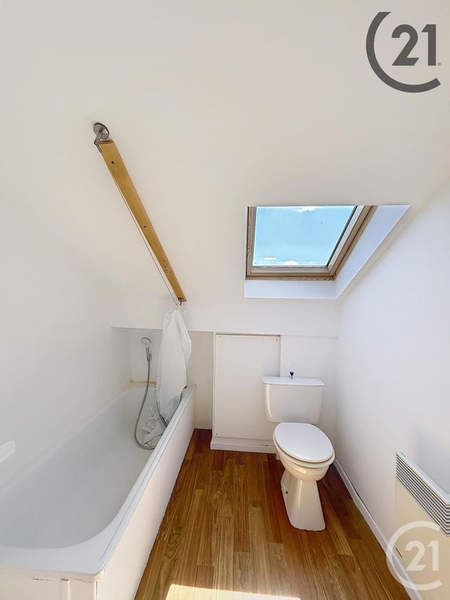 Afficher la photo en grand Appartement F3 à louer - 3 pièces - 45.14 m2 - NANCY - 54 - LORRAINE - Century 21 Les Portes D'Or