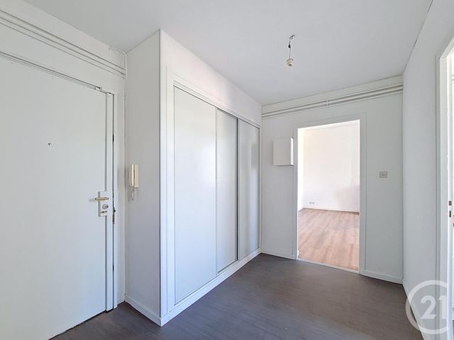 Afficher la photo en grand Appartement F2 bis à vendre - 2 pièces - 55.0 m2 - NANCY - 54 - LORRAINE - Century 21 Les Portes D'Or