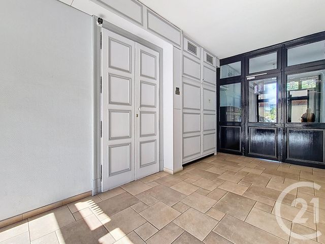 Afficher la photo en grand Appartement F2 bis à vendre - 2 pièces - 55.0 m2 - NANCY - 54 - LORRAINE - Century 21 Les Portes D'Or