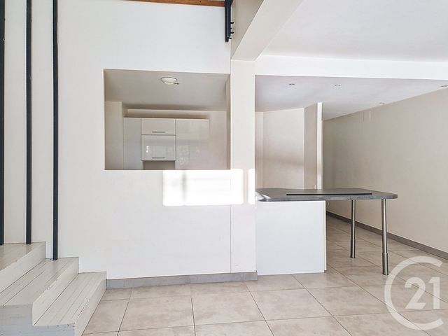 Appartement T5 à vendre - 5 pièces - 176.8 m2 - COMMERCY - 55 - LORRAINE - Century 21 Les Portes D'Or