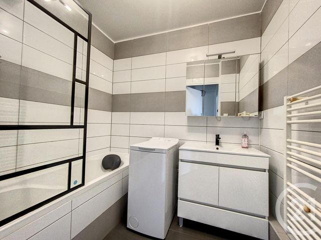 Appartement F3 à louer - 3 pièces - 59.88 m2 - NANCY - 54 - LORRAINE - Century 21 Les Portes D'Or