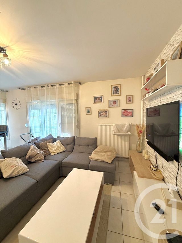 Appartement T3 à vendre - 4 pièces - 77.05 m2 - ESSEY LES NANCY - 54 - LORRAINE - Century 21 Les Portes D'Or