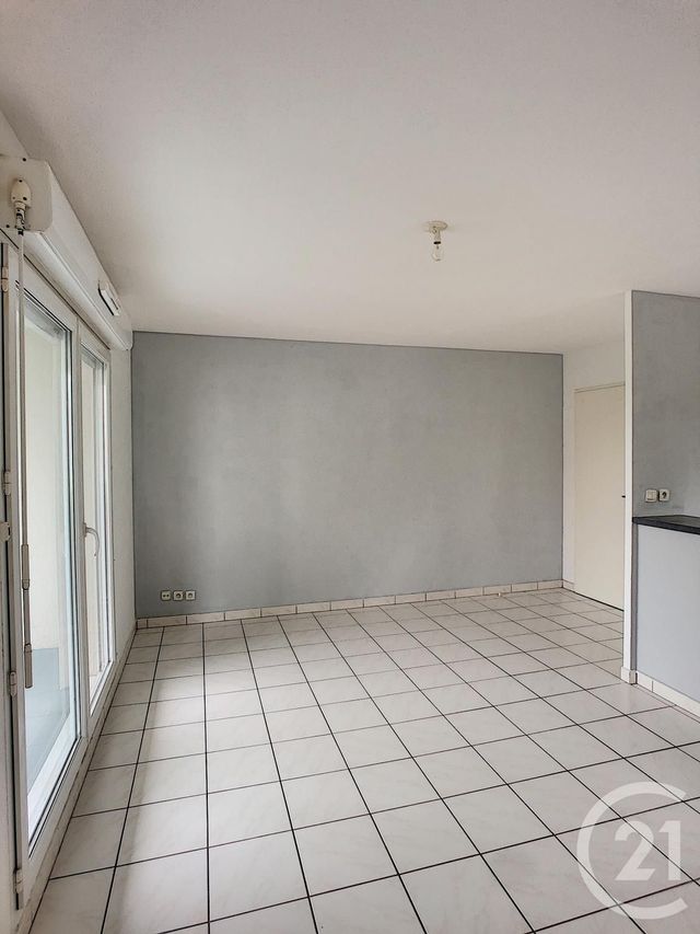 Appartement à louer - 3 pièces - 56.05 m2 - ESSEY LES NANCY - 54 - LORRAINE - Century 21 Les Portes D'Or