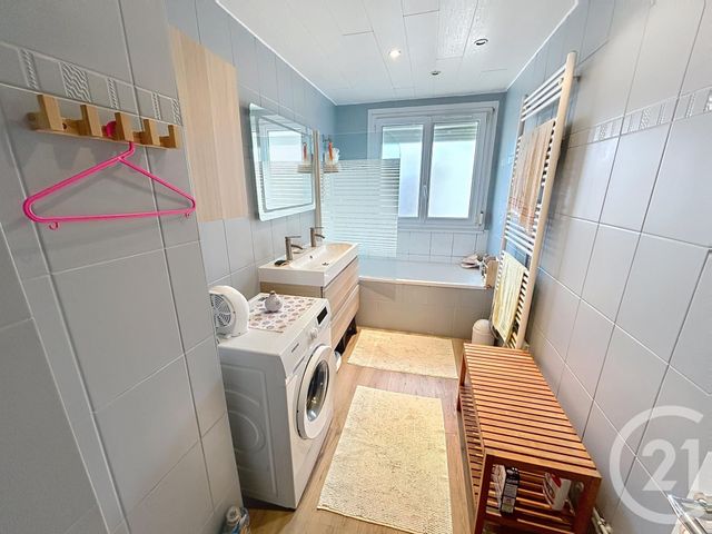 Appartement à vendre - 3 pièces - 74.0 m2 - ST MAX - 54 - LORRAINE - Century 21 Les Portes D'Or