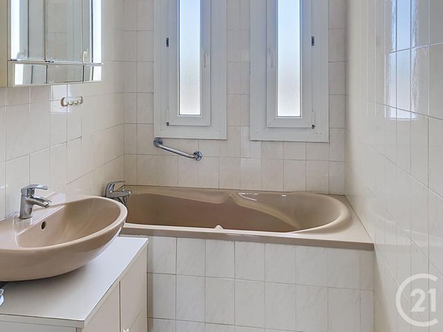 Appartement F4 à vendre - 4 pièces - 75.82 m2 - ST MAX - 54 - LORRAINE - Century 21 Les Portes D'Or