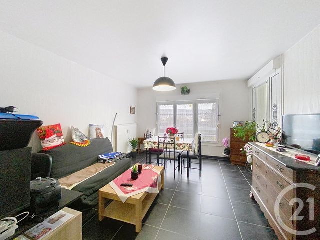 Appartement T2 à vendre - 2 pièces - 52.17 m2 - ESSEY LES NANCY - 54 - LORRAINE - Century 21 Les Portes D'Or
