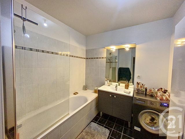 Appartement F3 à vendre - 3 pièces - 59.0 m2 - ST MAX - 54 - LORRAINE - Century 21 Les Portes D'Or