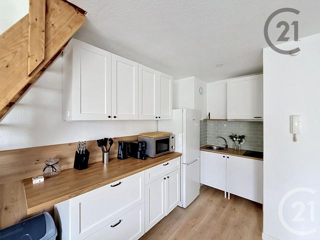 Appartement Duplex à louer - 2 pièces - 36.0 m2 - NANCY - 54 - LORRAINE - Century 21 Les Portes D'Or