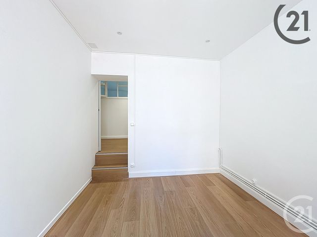 Appartement F3 à louer - 3 pièces - 75.0 m2 - NANCY - 54 - LORRAINE - Century 21 Les Portes D'Or