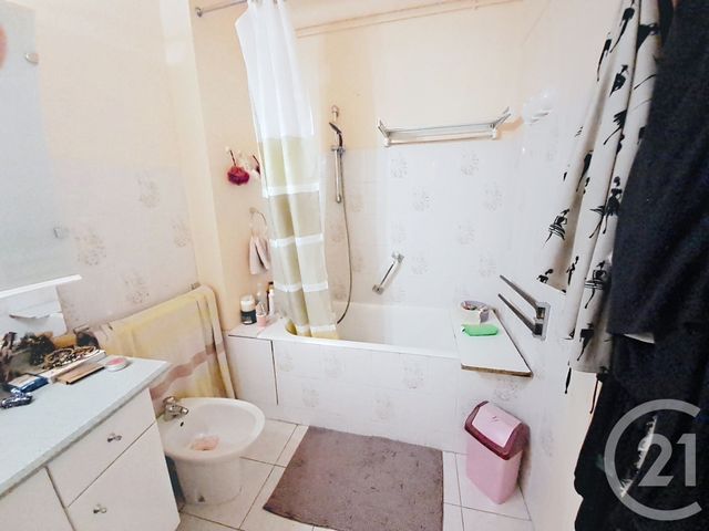 Appartement F5 à vendre - 4 pièces - 98.0 m2 - NANCY - 54 - LORRAINE - Century 21 Les Portes D'Or