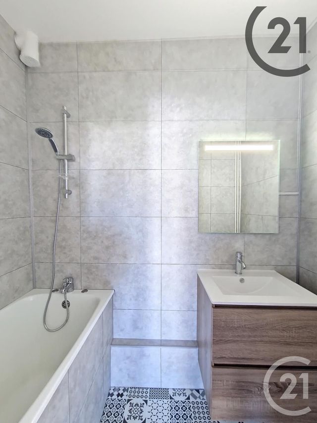 Appartement F1 à louer - 1 pièce - 33.43 m2 - NANCY - 54 - LORRAINE - Century 21 Les Portes D'Or