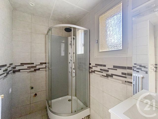 Appartement F3 à vendre - 3 pièces - 67.17 m2 - ST MAX - 54 - LORRAINE - Century 21 Les Portes D'Or